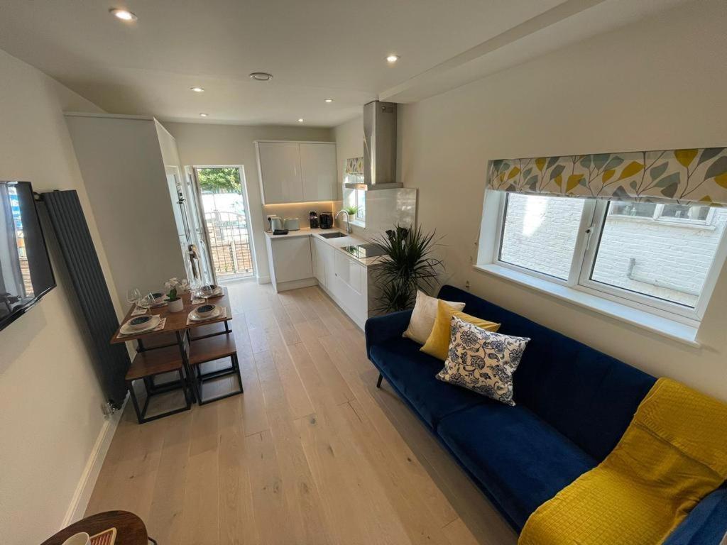 Two Bedroom Apartment - London Luaran gambar